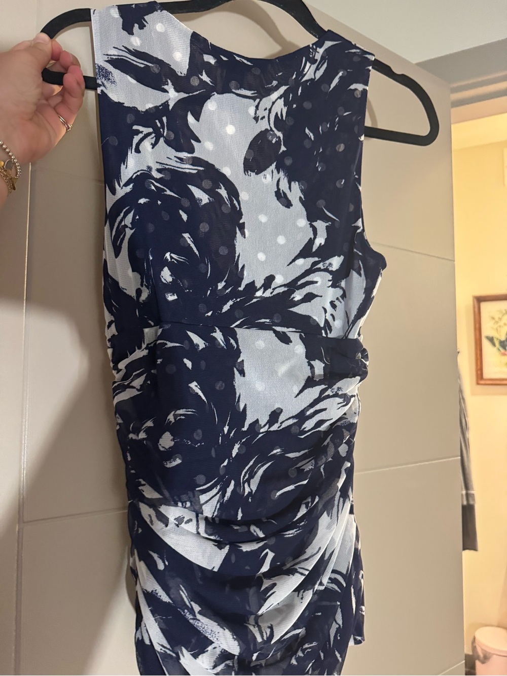 Navy and white pattern tank blouse - Picture 4 of 5